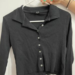 Black brandy Melville collar long sleeve crop top